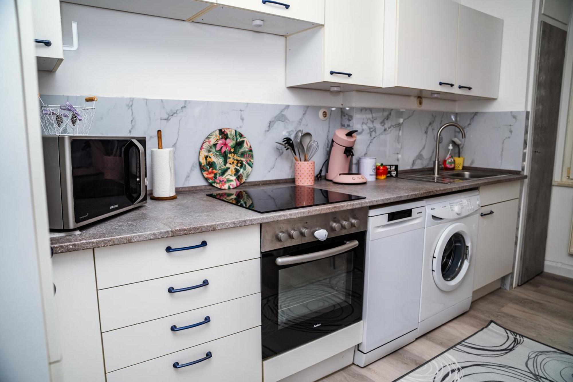 Ferienwohnung Ella - Direkt Am Bodensee Friedrichshafen Exterior foto